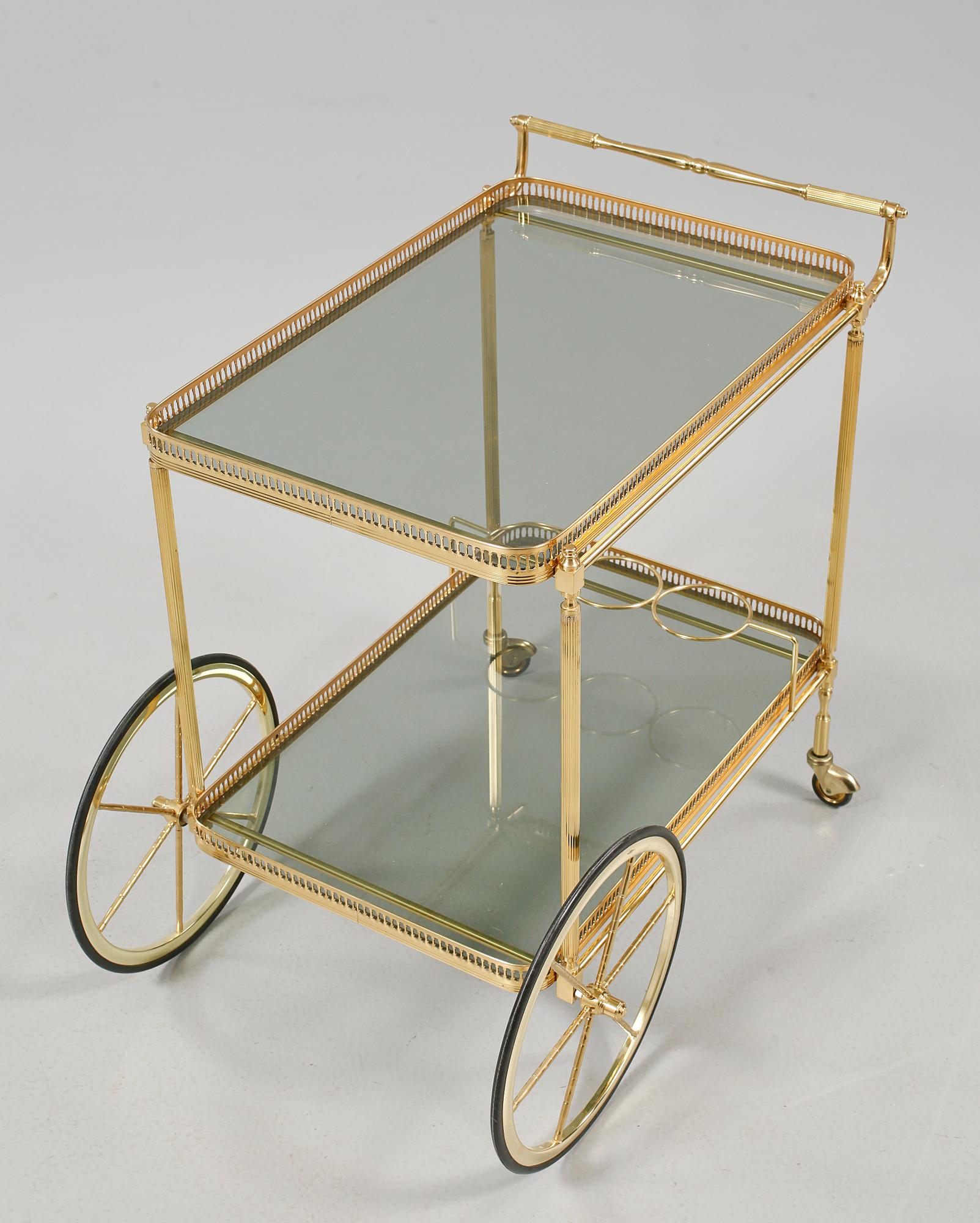 SERVERINGSVAGN, 1900-talets andra hälft.