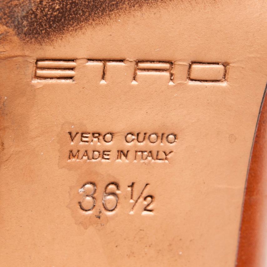 SKOR, Etro.