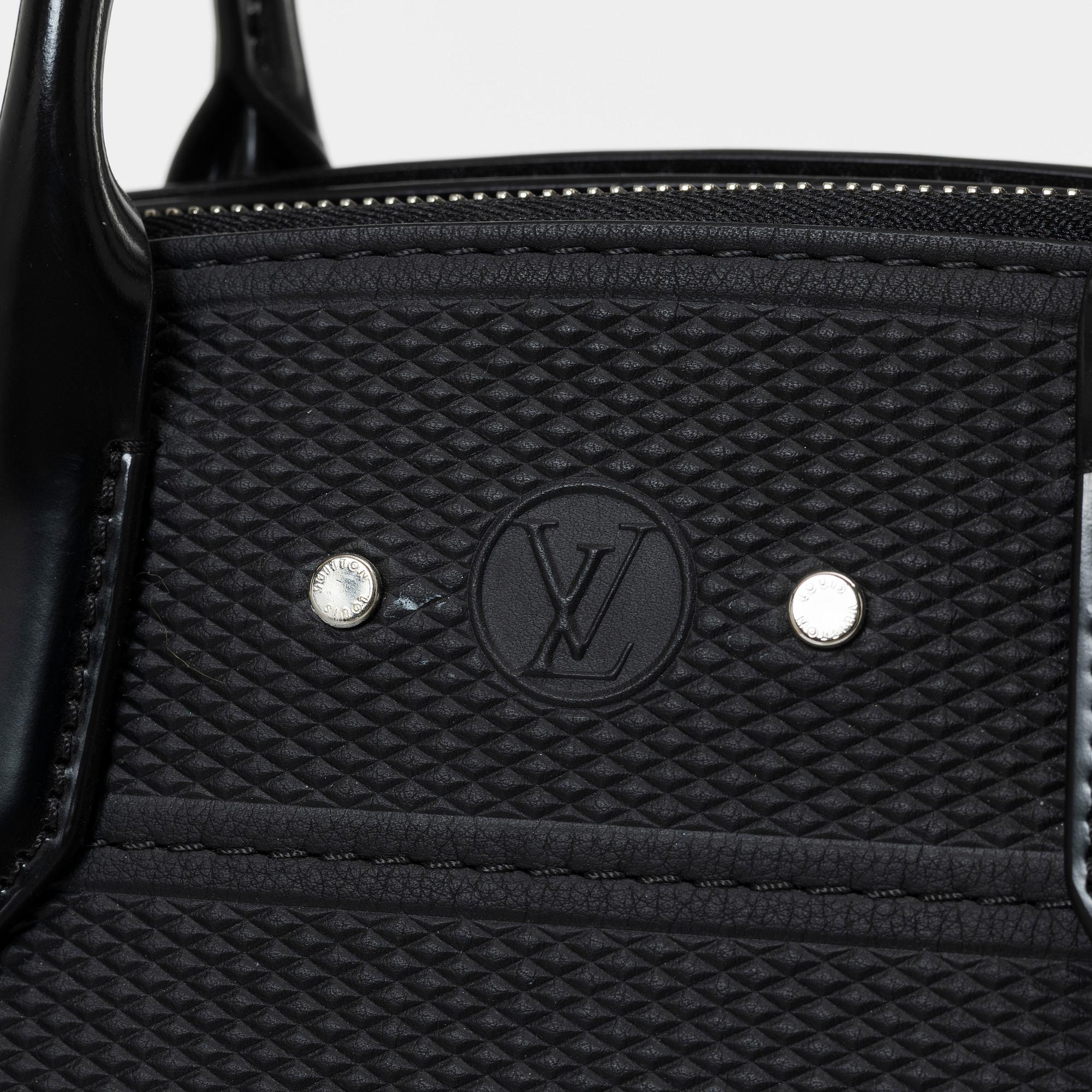 Louis Vuitton, Bag, "City Steamer MM".
