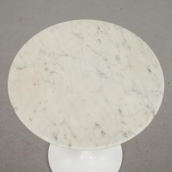 BORD, Tulip", Eero Saarinen, Knoll International, märkt.