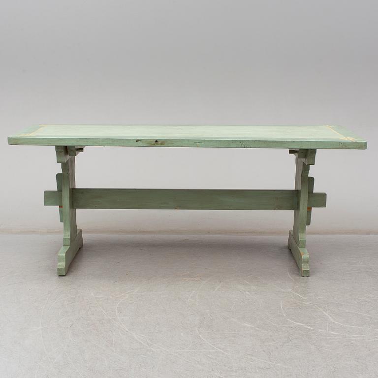 A trestle table, second half of the 20th century.