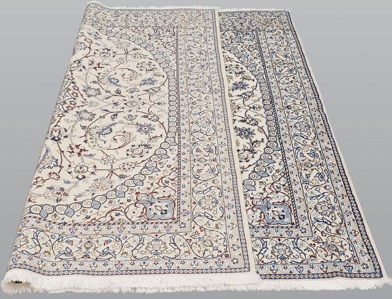 Matta, Nain Part Silk, sk 9 LAA, ca 196 x 196 cm.