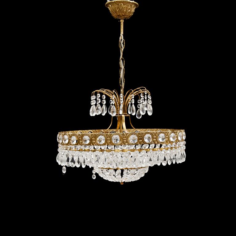 TAKLAMPA, 1900-talets andra hälft. Höjd ca 62 cm.