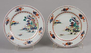 TALLRIKAR, ett par, porslin, Kina, Qianlong, 1700-tal.