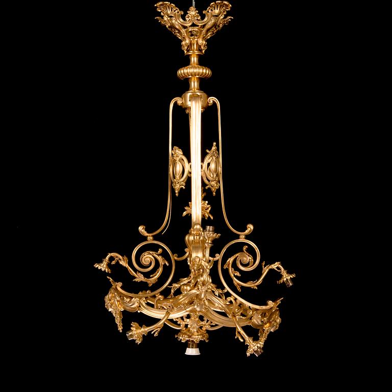 Ferdinand Barbedienne, A signed and gilded bronze chandelier from second half of the 19th century. Height 115 cm.