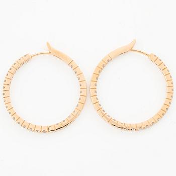 Örhängen 18K roséguld med briljantslipade diamanter.