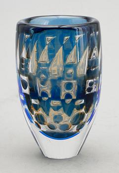 VAS, glas, Ariel, Ingeborg Lundin, Orrefors.