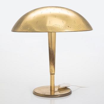 Paavo Tynell, A mid-20th century '5061' table lamp for Idman Finland.