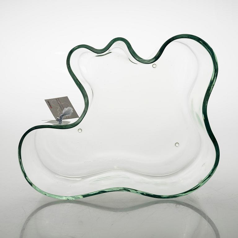 Alvar Aalto, a glass vase model 3031, signed Alvar Aalto Iittala 2002 and numbered 187/2000.