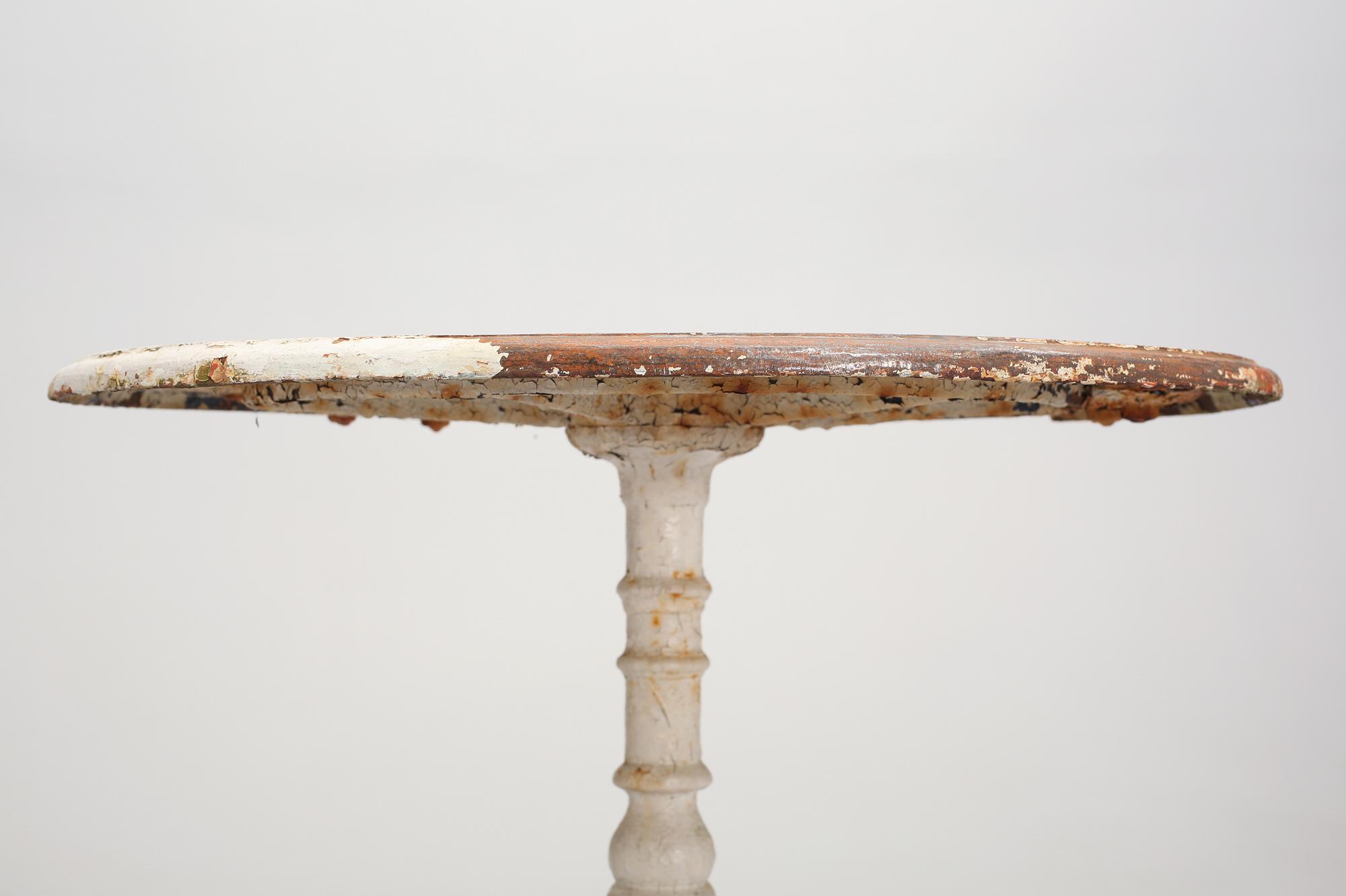 TRÄDGÅRDSGRUPP, 3 delar, delvis Grytgöl, 1900-tal.