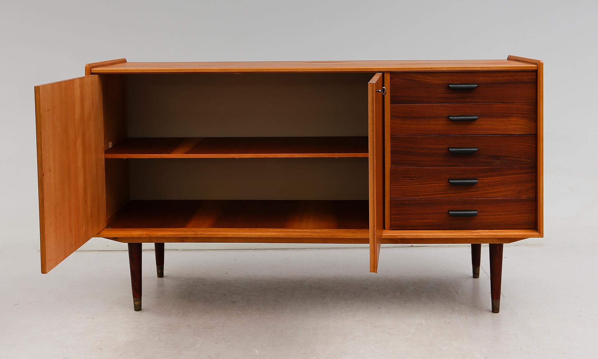 SIDEBOARD, 1900-talets andra hälft.