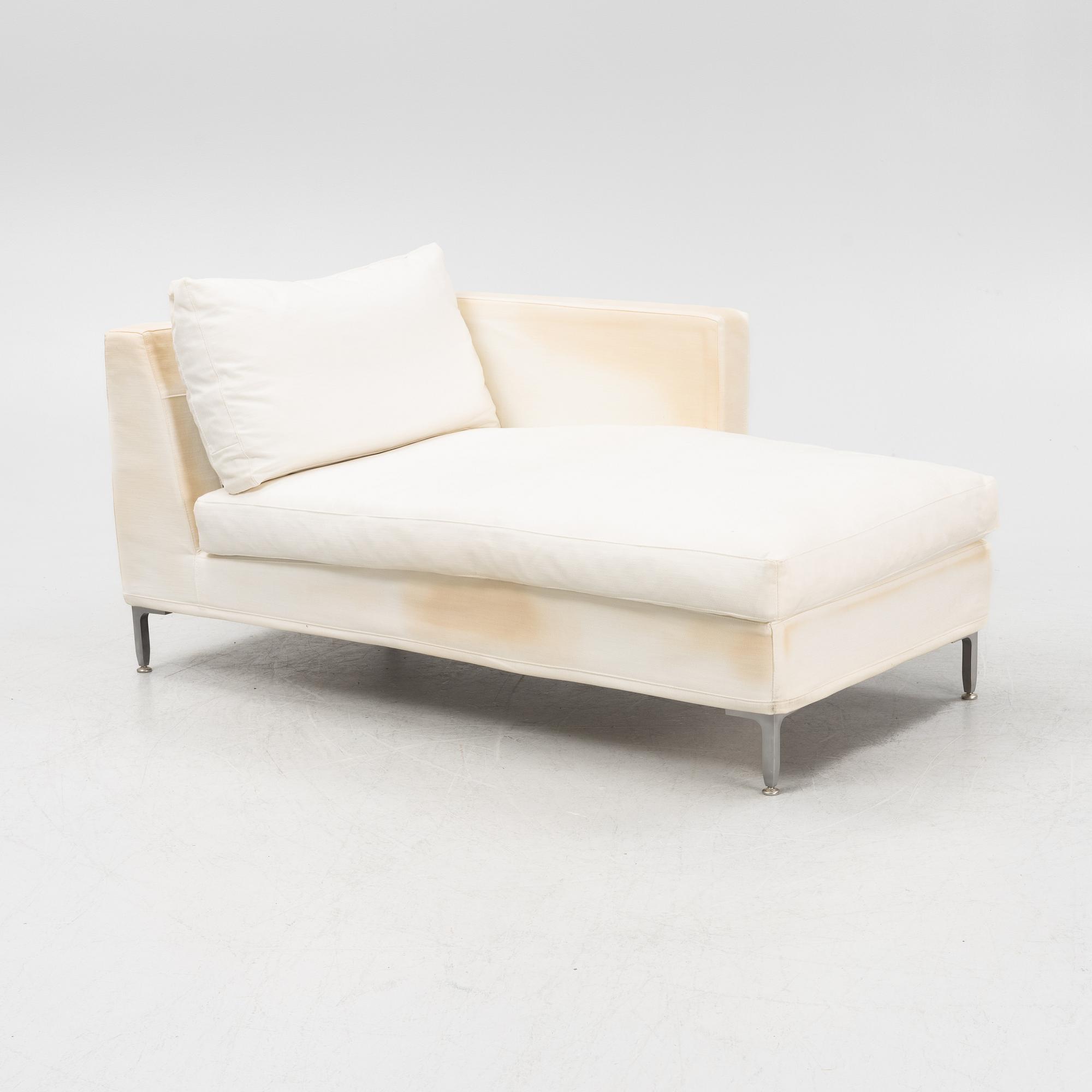 Koncept, an 'Alex' chairse longue, Fogia.