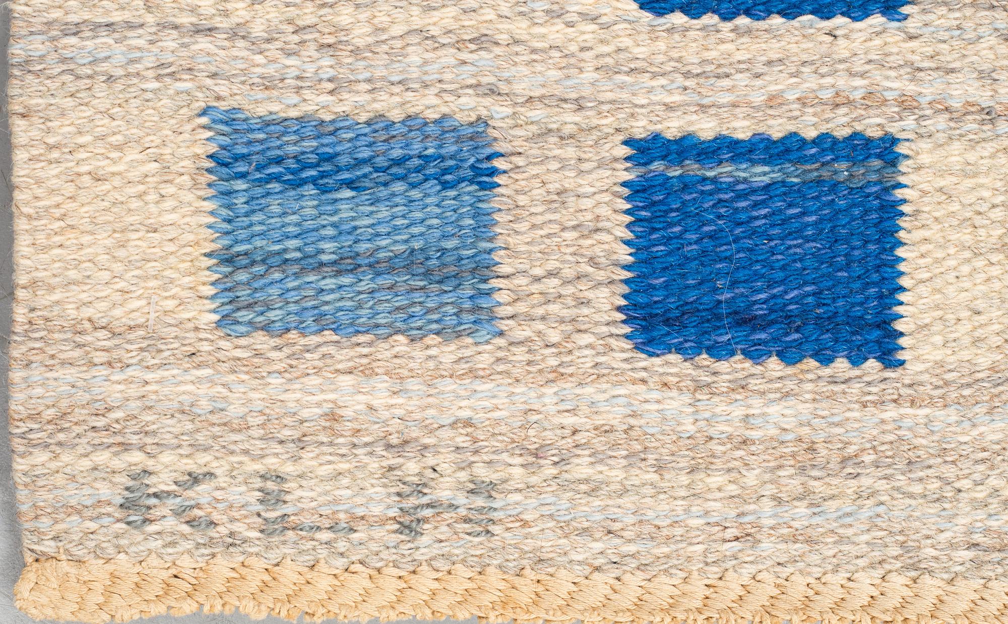 Irma Kronlund, matta, rölakan, ca 223 x 148 cm, signerad KLH IK (Kronobergs Läns Hemslöjd).
