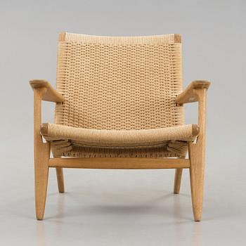 Hans J. Wegner, fåtölj, "CH-25", Carl Hansen & Son, Danmark sannolikt 1950-60-tal.