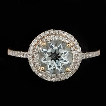 RING, 14k guld med akvamarin och diamanter. Vikt ca 3 gram.