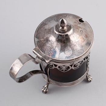 SENAPSKAR, silver, Frankrike, 1800-tal. Vikt ca 75 gram.