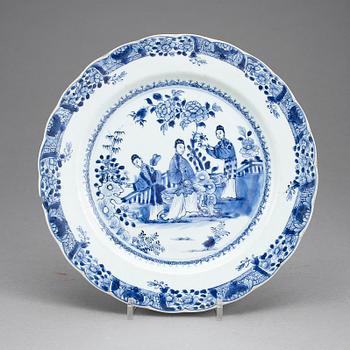 TALLRIK, porslin, Kina, 1700-tal.