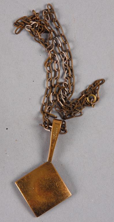 HALSBAND, 6 st, brons, Pentti Sarpaneva, Kalevala samt KE Palmberg, Alton.