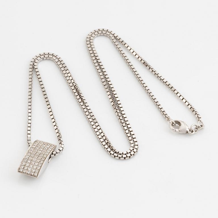 White gold and brilliant cut diamond necklace.