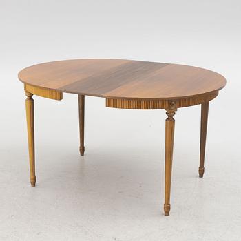 Dining table, Gustavian style, second half of the 20th century.