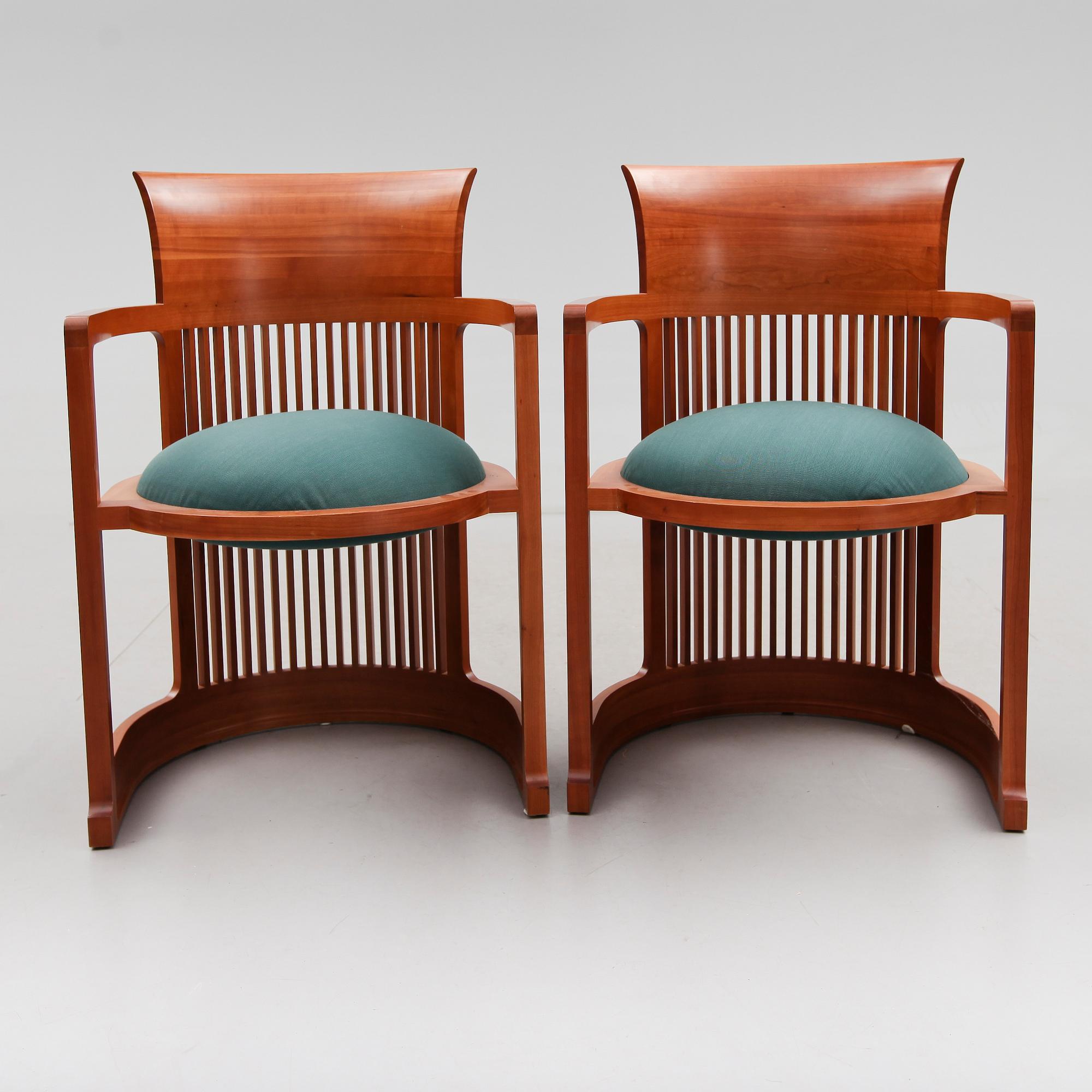 KARMSTOLAR, ett par, "Barell 606", Frank Lloyd Wright, Cassina, Italien, 1986.