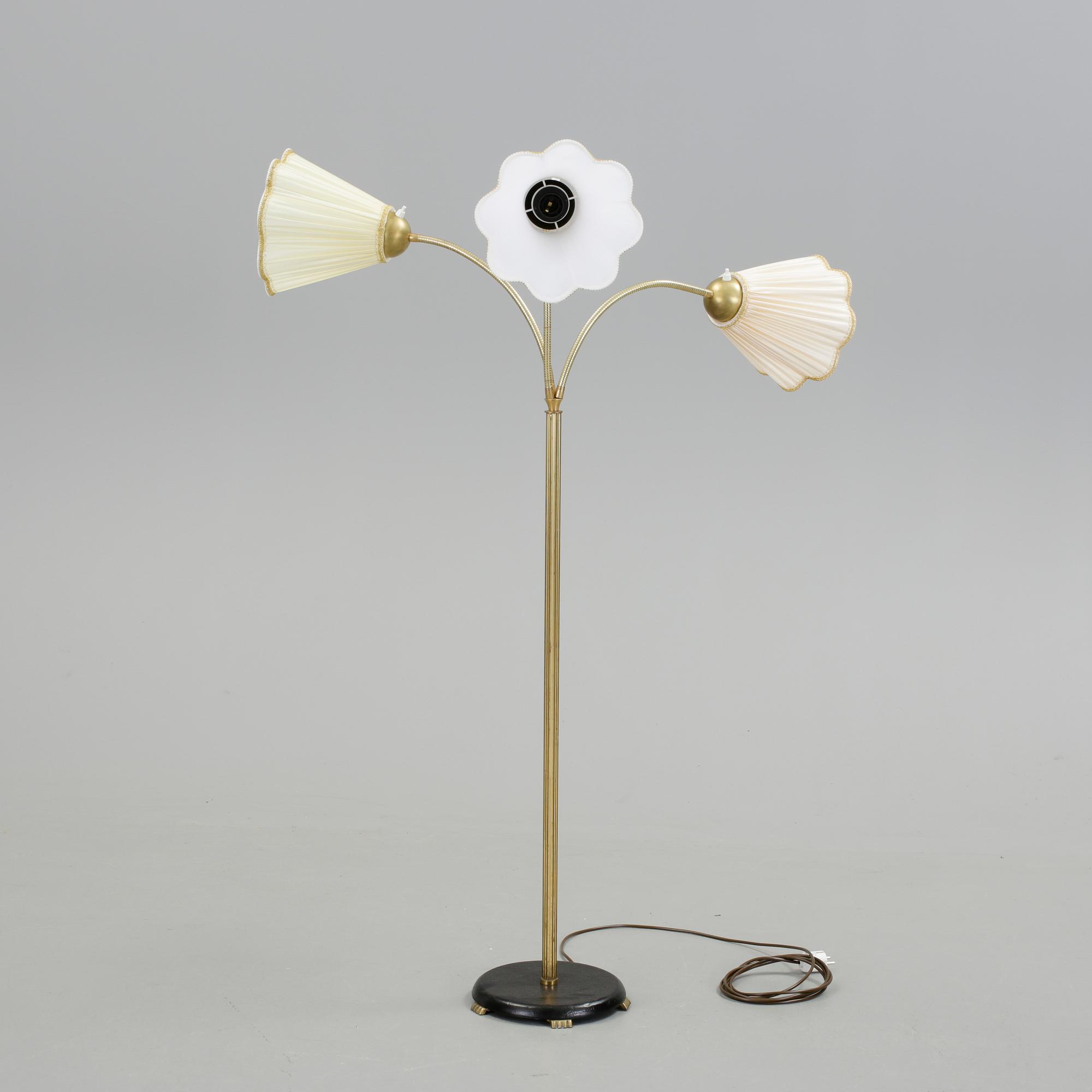 GOLVLAMPA, mässing, 1900-talets mitt.