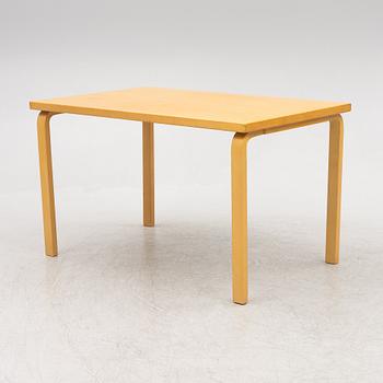 Alvar Aalto, a model 81B table , Artek, Finland, later part of the 20th century.