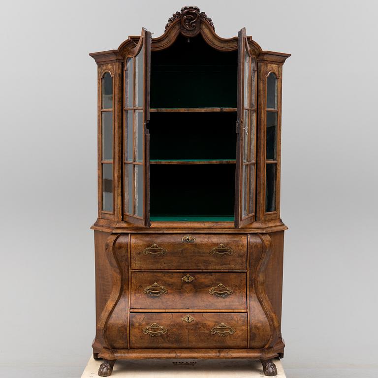 VITRINSKÅP, barockstil, 1800-tal.