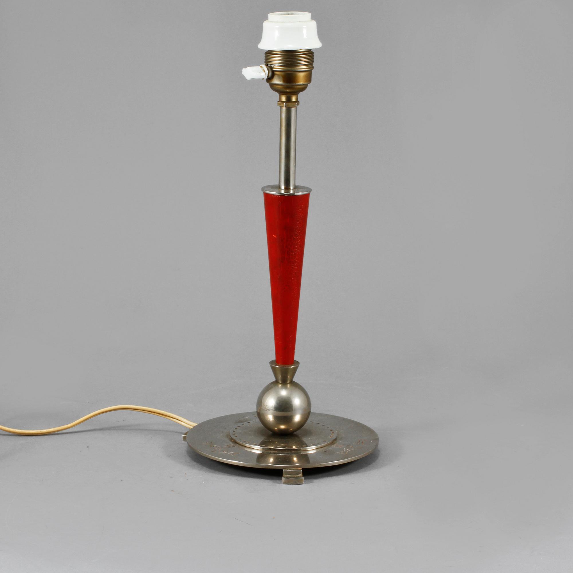 BORDSLAMPA, 1900-talets andra kvartal.