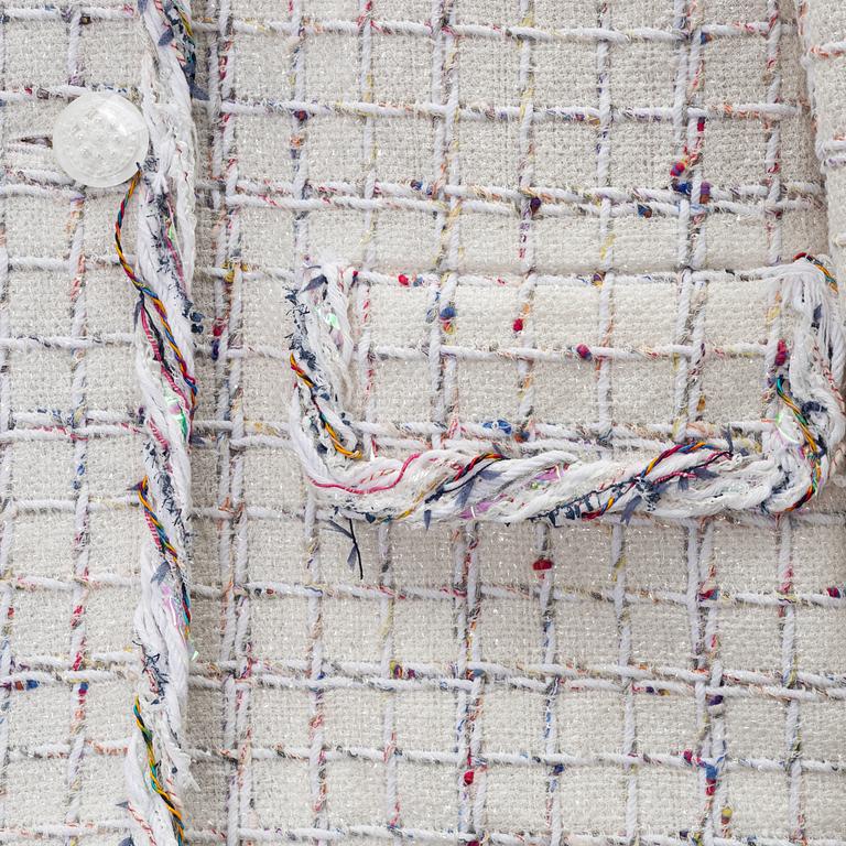Chanel, a white bouclé jacket, size 34.