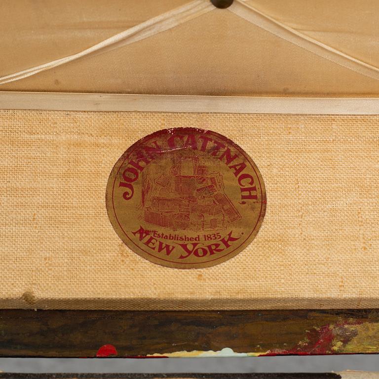 TRUNK, John Cattnach, New York, early 20th century. Signed with label.