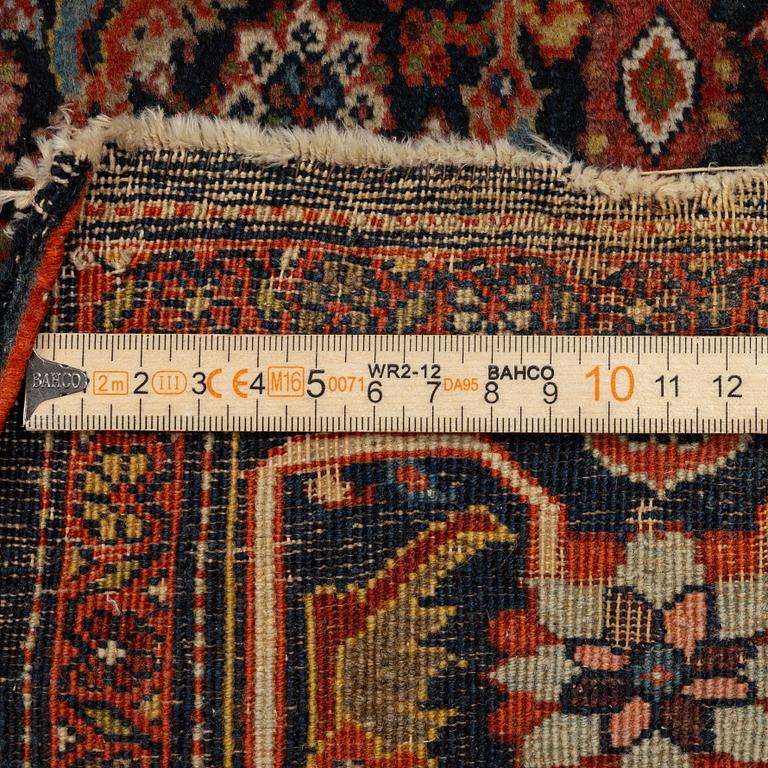 Carpet, oriental, approx. 195 x 130 cm.
