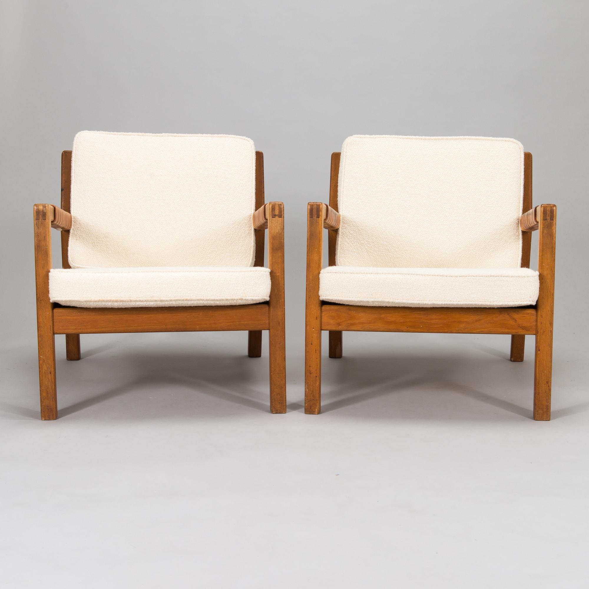 Carl Gustaf Hiort af Ornäs, a pair of mid-20th-century 'Rialto' open armchairs, Puunveisto Oy - Träsnideri Ab, Finland.