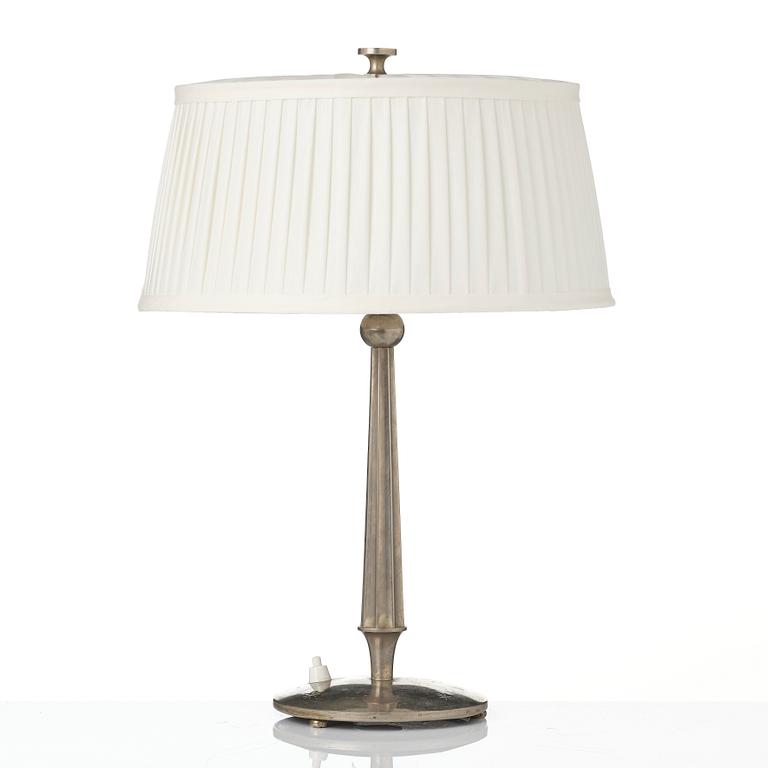 Harald Notini, bordslampa, modell 6932, Arvid Böhlmarks Lampfabrik, Stockholm, 1920-tal.