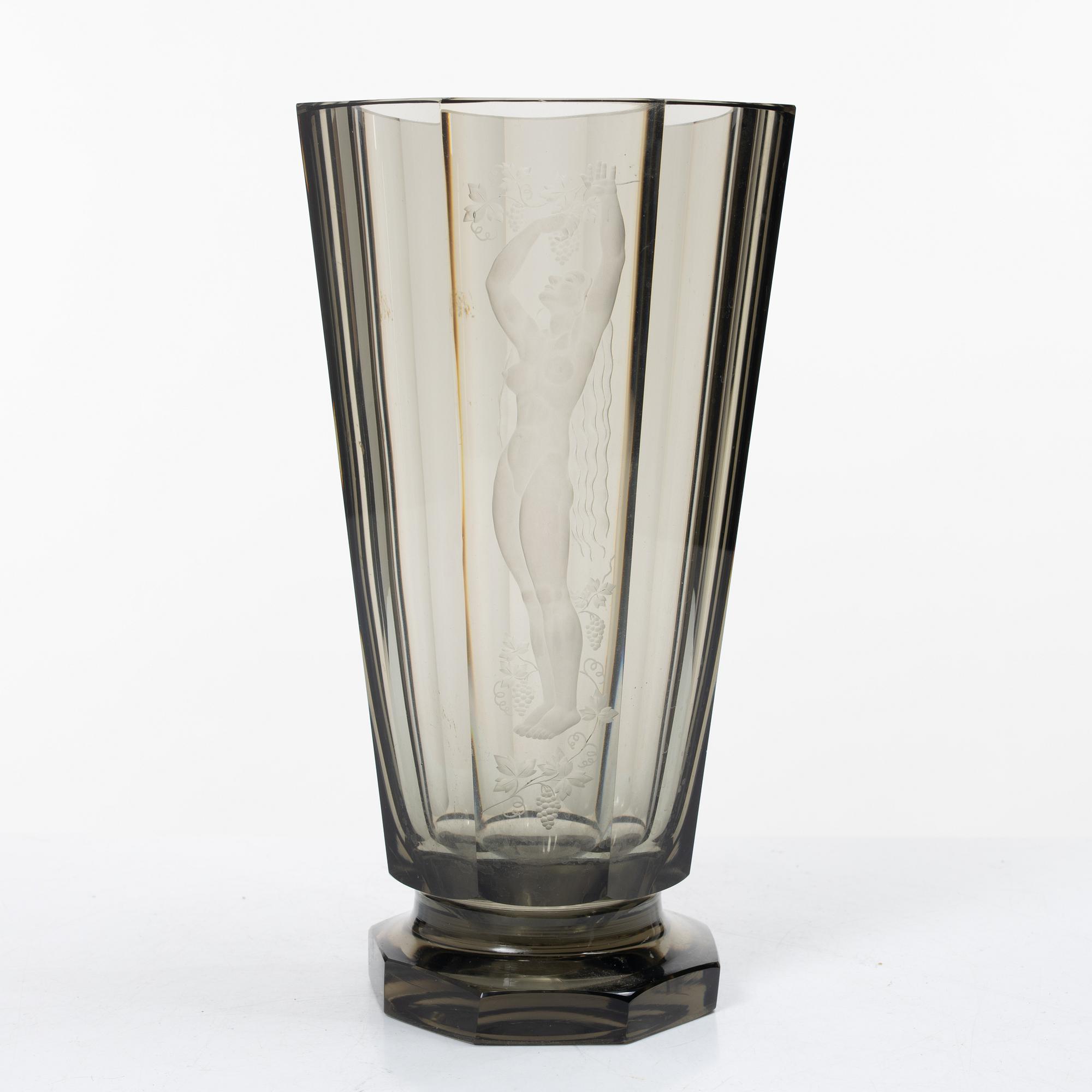 Simon Gate, a vase, Orrefors, 1938.
