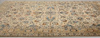 A carpet, Old Kashan, ca 421,4 x 322,5 cm.