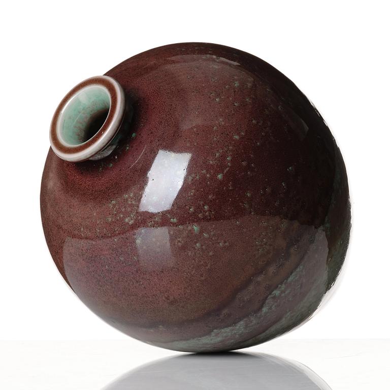 Berndt Friberg, a stoneware vase, Gustavsberg studio, Sweden 1974.