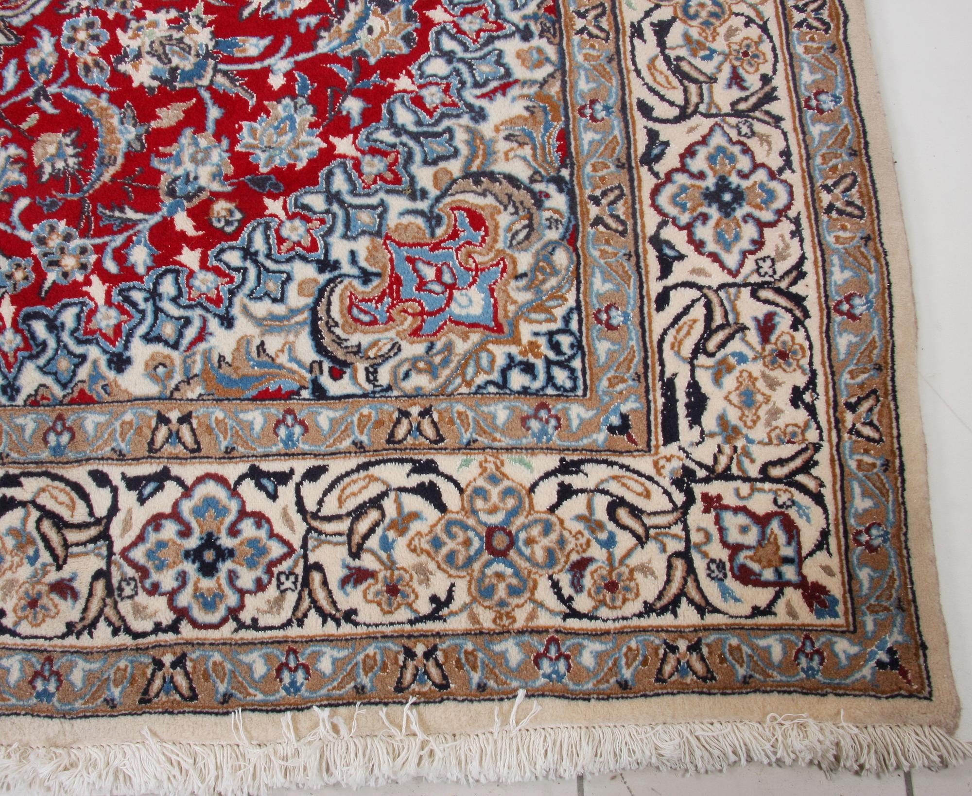 MATTA, trol. Isfahan, 286 x 194.