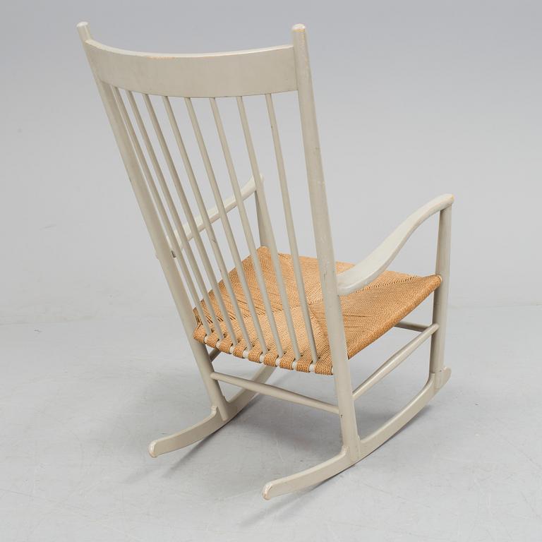HANS J. WEGNER, gungstol, "J-16", Danmark. Modellen formgiven 1944.