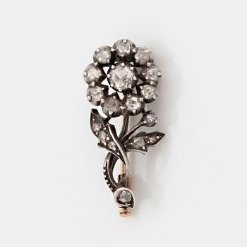 Rose-cut diamond flower brooch.
