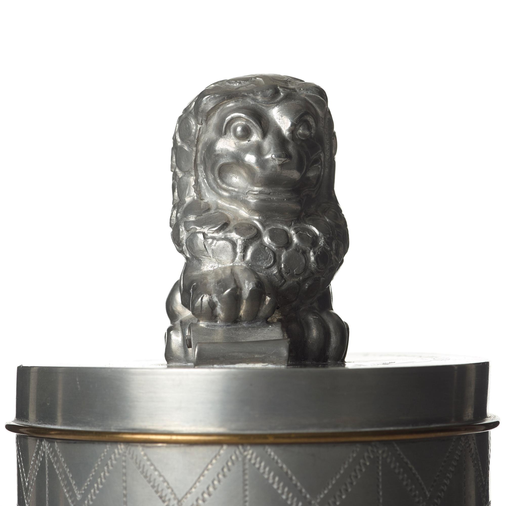 Anna Petrus, & Estrid Ericson, a pewter cigar box with cover by Svenskt Tenn, Stockholm 1928.