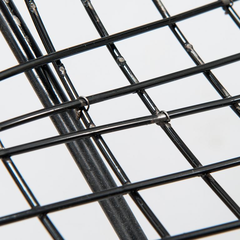 HARRY BERTOIA, fåtöljer ett par, "Diamond chair", 1900-talets senare hälft.