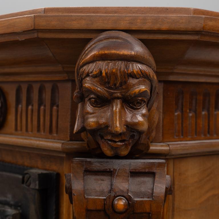A Baroque style drinks cabinet, first half of the 20th Century.