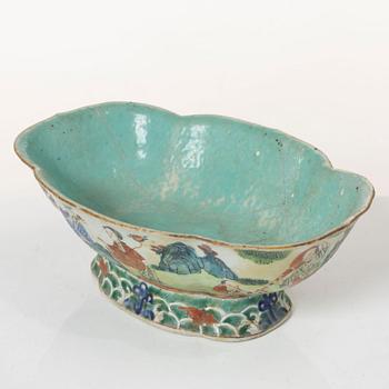 A set of five famille rose tea cups, Qing dynasty, 18th century and a bowl, Qing dynasty, 19th century.