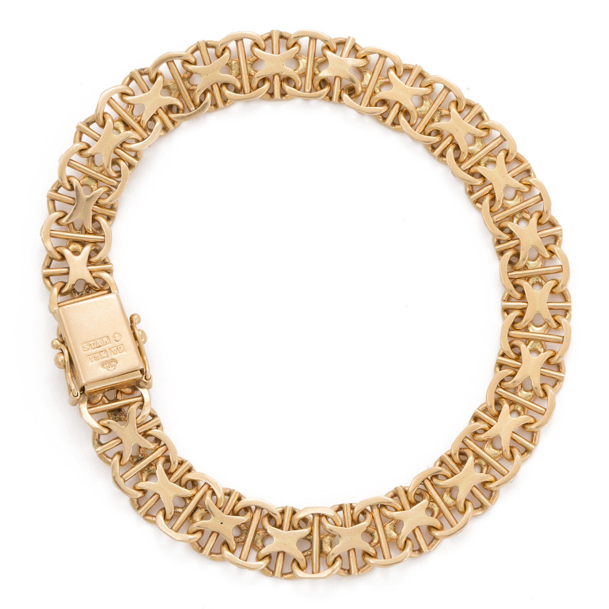 An 'X'-link bracelet.