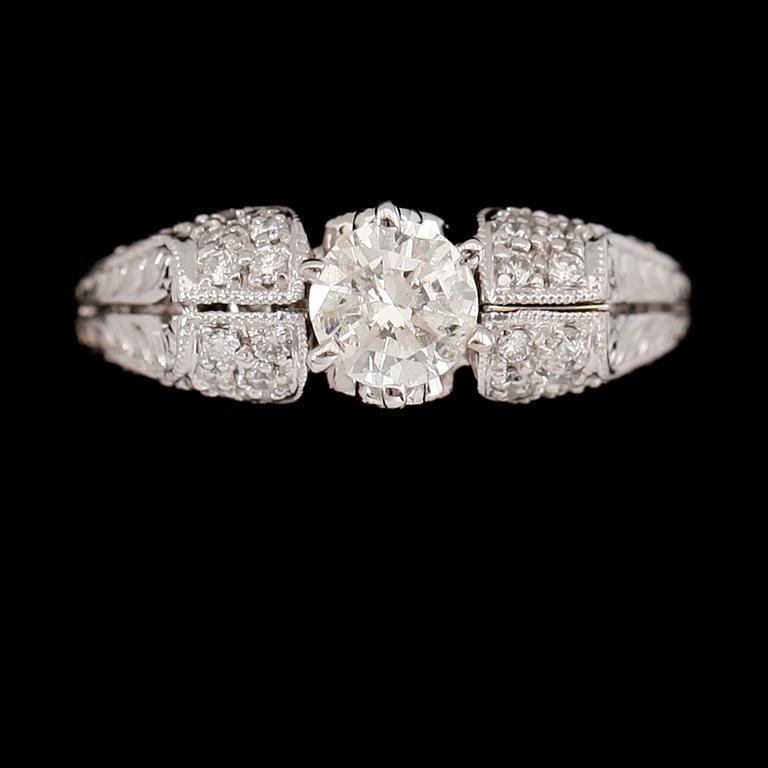 RING, 18 k vitguld, briljantslipade diamanter tot ca 0.98 ct.