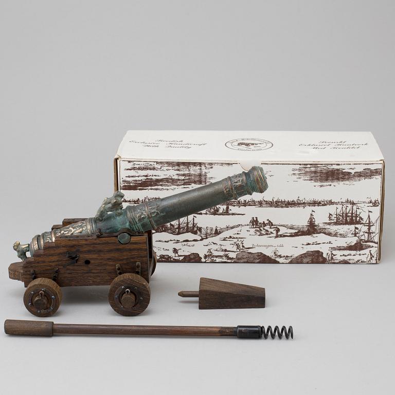 SALUTKANON, modell från Regalskeppet Wasa, "24-pundig kanon från Regalskeppet Wasa 1628", 1900-talets senare del.