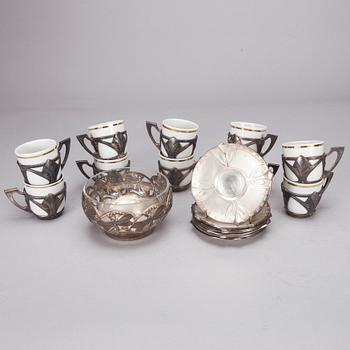 MOCCAKOPPAR, 10 st, och SKÅL, porslin, glas och försilvrad metall, jugend, stämplade WMF, tidigt 1900-tal.