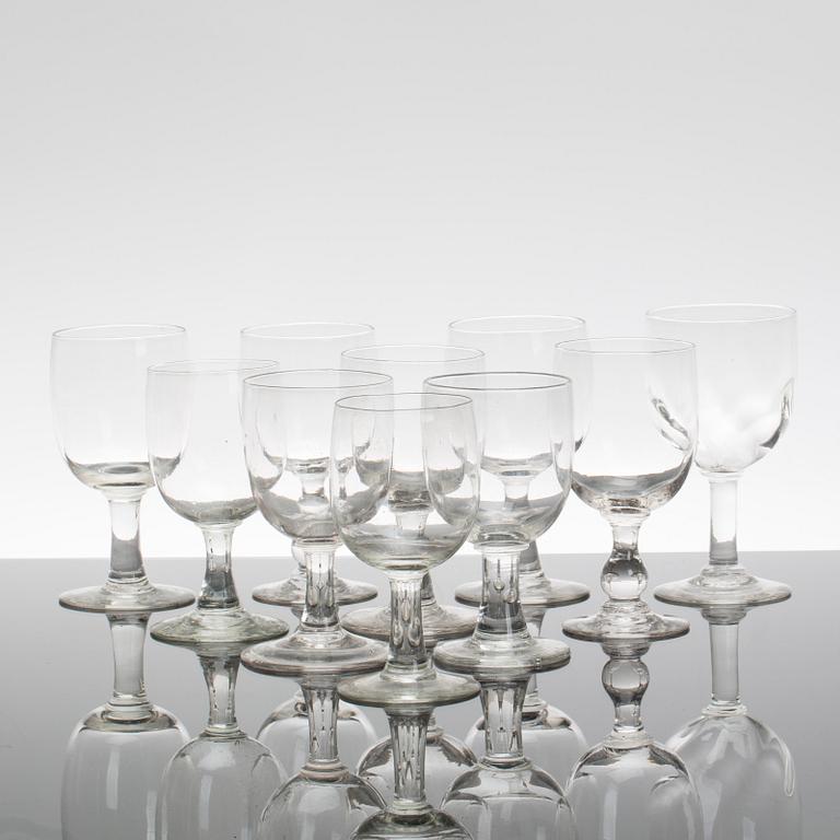 SAMLING VINGLAS, 23 st, olika modeller. 1900-tal.