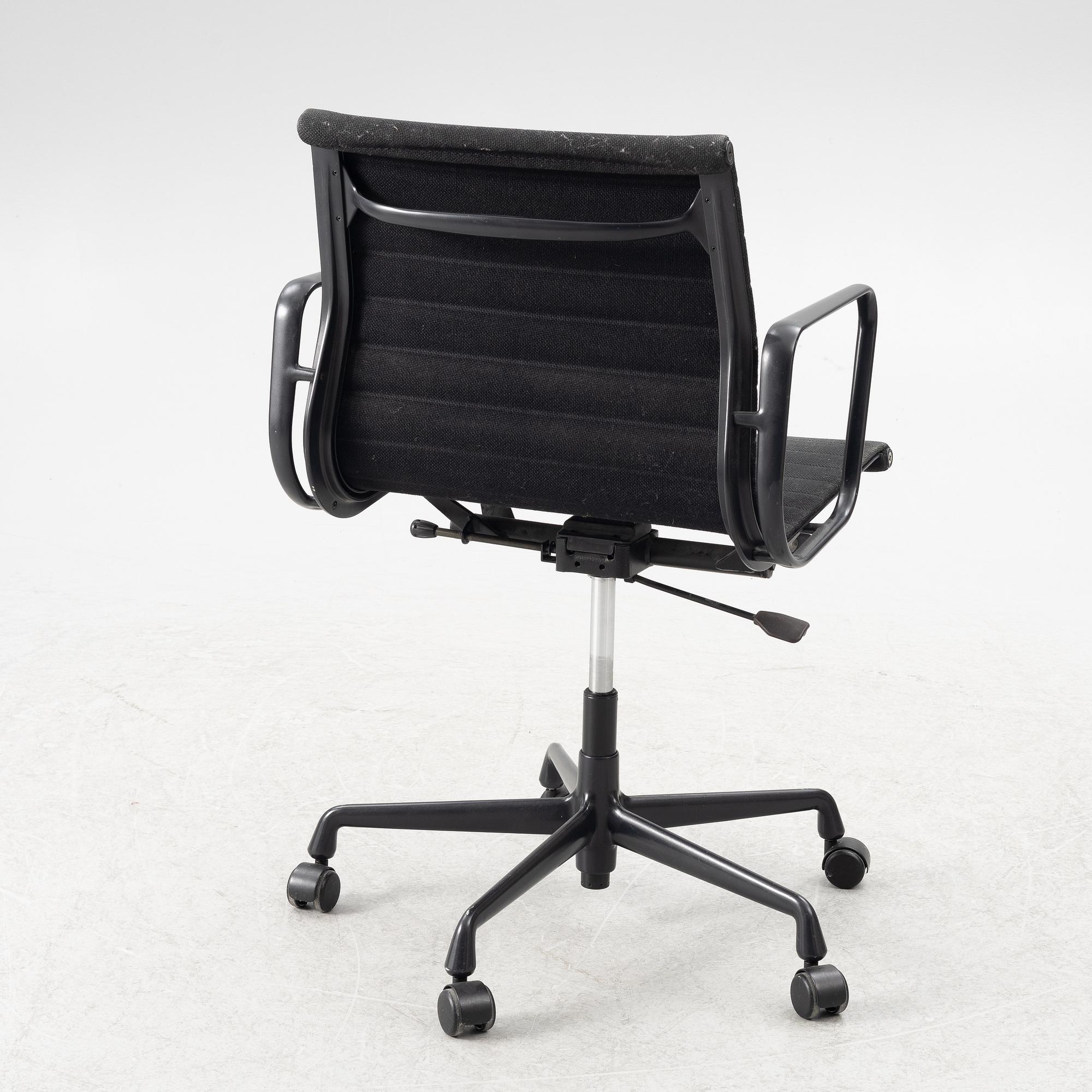 Charles & Ray Eames, office chair "EA 108" for Vitra.